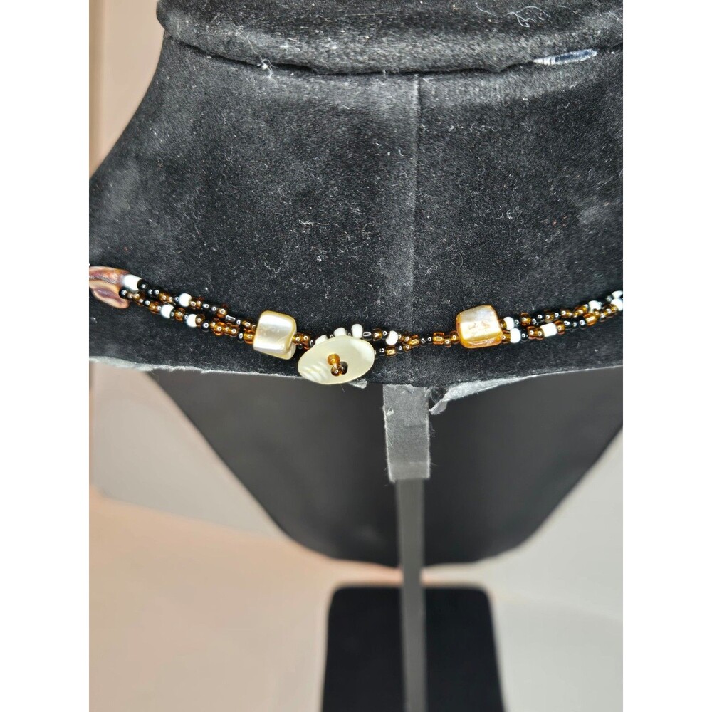 Seed Bead and Shell Necklace Button Clasp - Picture 4 of 6
